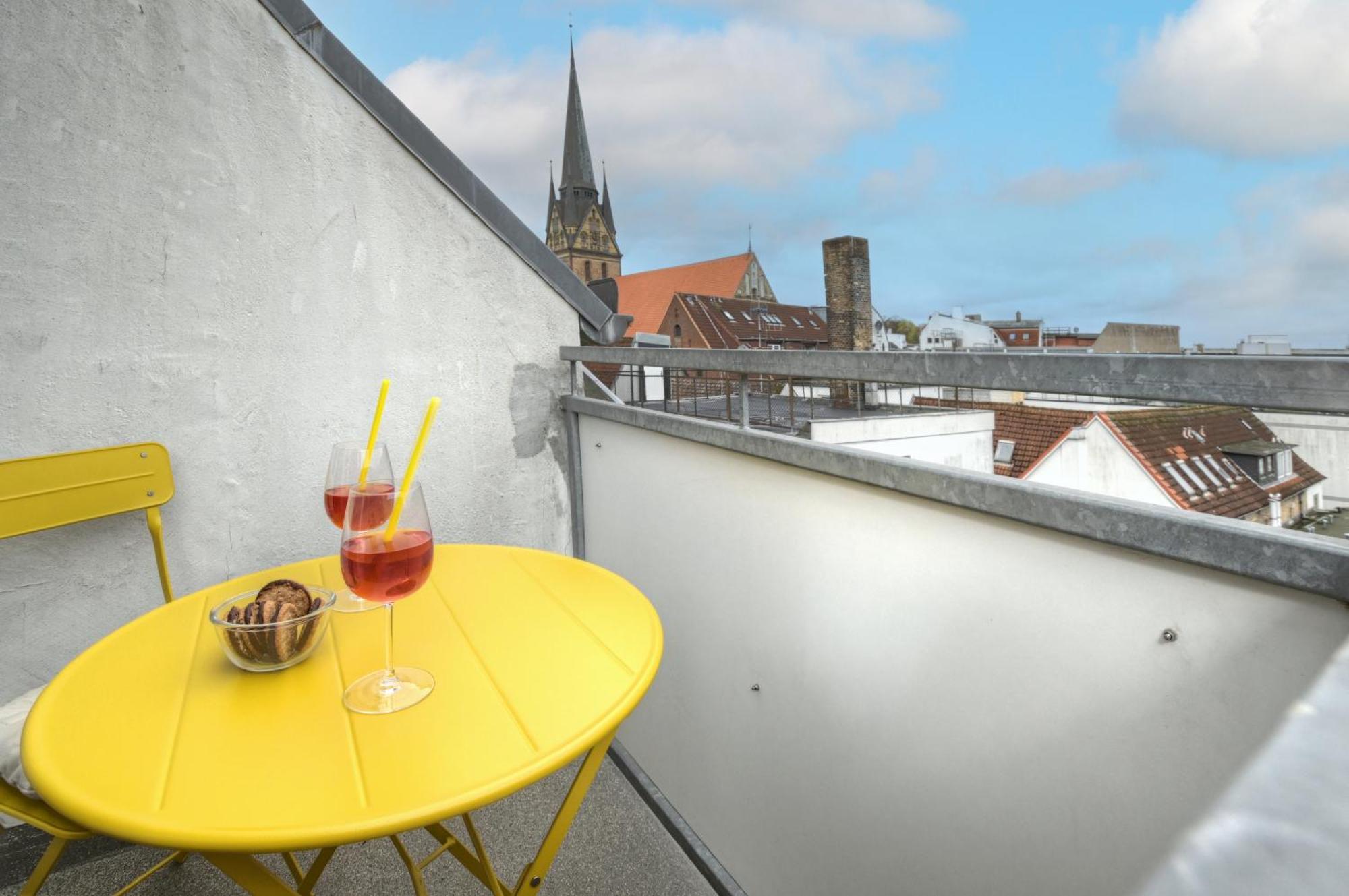 Mittendrin - Apartment Mit 2 Balkonen Sehr Zentral Фленсбург Екстер'єр фото